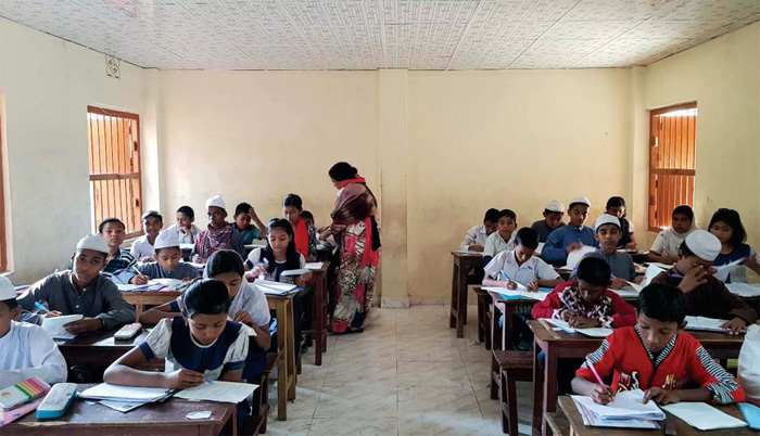 EBL contributes over 5 lac for refurbishment of Dhupail Government Primary School
    of Rajshahi division as part of CSR initiative of the Bank